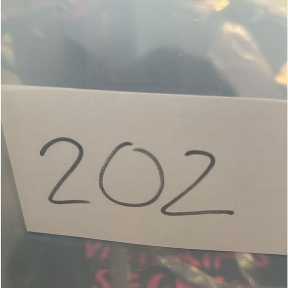 🔥VICTORIA SECRET cross  BAGS New - Picture 6 of 6